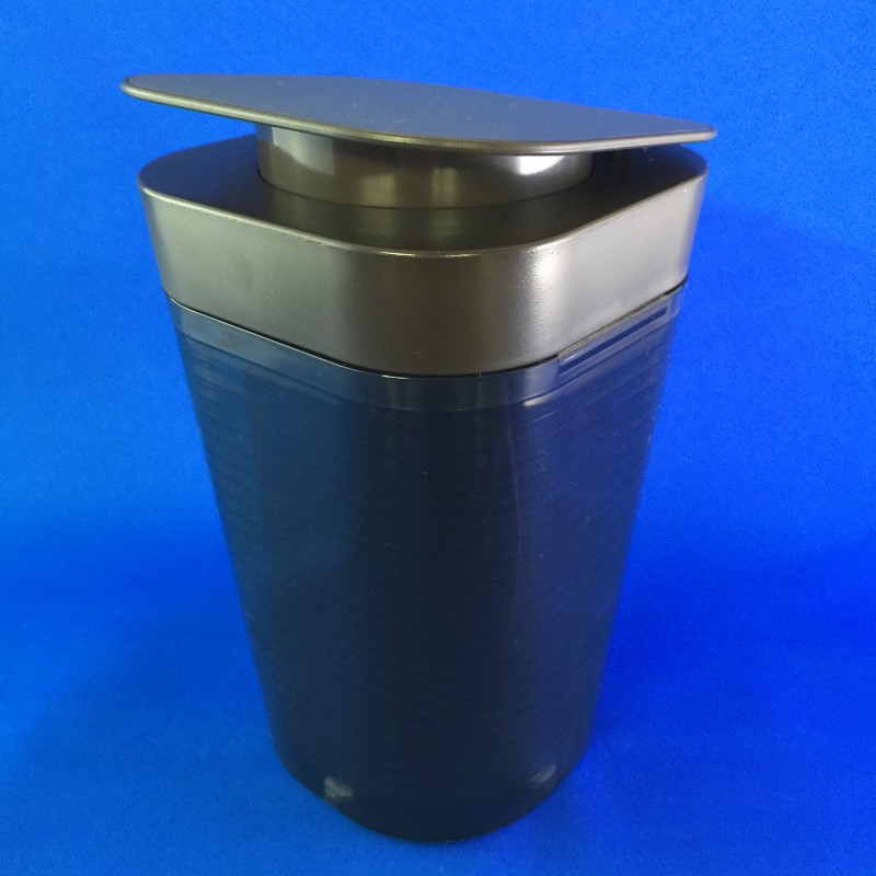 ウエットティッシュのデザインに優れたオシャレなボックス ケース こんなのがあった トモ流